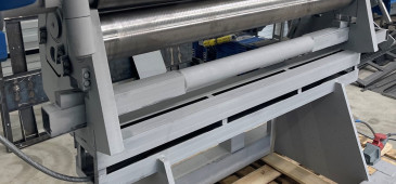 Электромеханический трехвалковый вальцовочный комплекс SBX-V1275x6